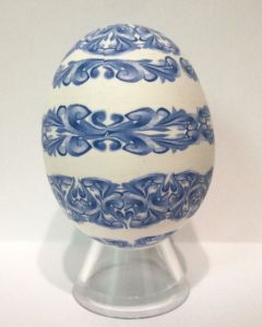 blue scroll work egg